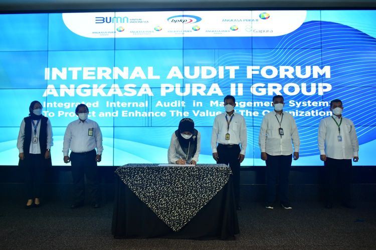 Peluncuran program Satuan Kerja Audit Internal Terintegrasi (SKAIT) serta penandatanganan Piagam Audit Internal Angkasa Pura II.