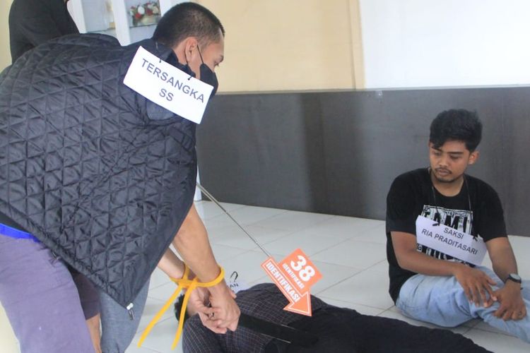 Rekonstruksi Pembunuhan Warga Sedayu, Pelaku Peragakan 53 Adegan di Mapolres Bantul