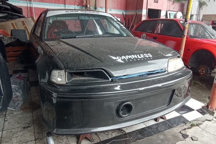 Air scoop menggantikan lampu mobil