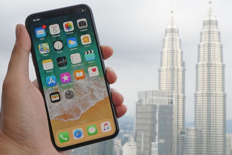 Inikah Tampang Oppo R13 yang Mirip iPhone X