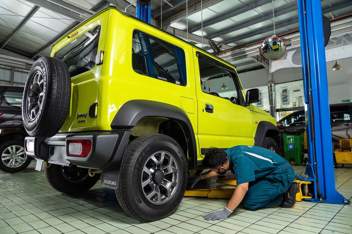 PT Suzuki Indomobil Sales (PT SIS) melakukan program penarikan alias recall terhadap Suzuki Jimny 3 pintu di Indonesia. Recall berlaku untuk mobil produksi 20 November 2017 hingga 29 Agustus 2019.
