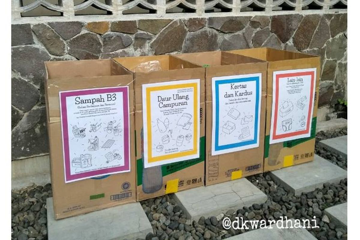 Pemilahan sampah berdasarkan kategori yang dilakukan oleh DK Wardhani.