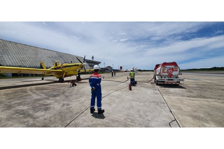 Pesawat Air Tractor AT 802 adalah pesawat yang menyalurkan BBM untuk 2 (dua) SPBU wilayah 3T di Kecamatan Krayan Selatan, Kab. Nunukan, Kalimantan Utara. 