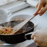 7 Cara Menghilangkan Bau Masakan, Rumah Jadi Lebih Wangi