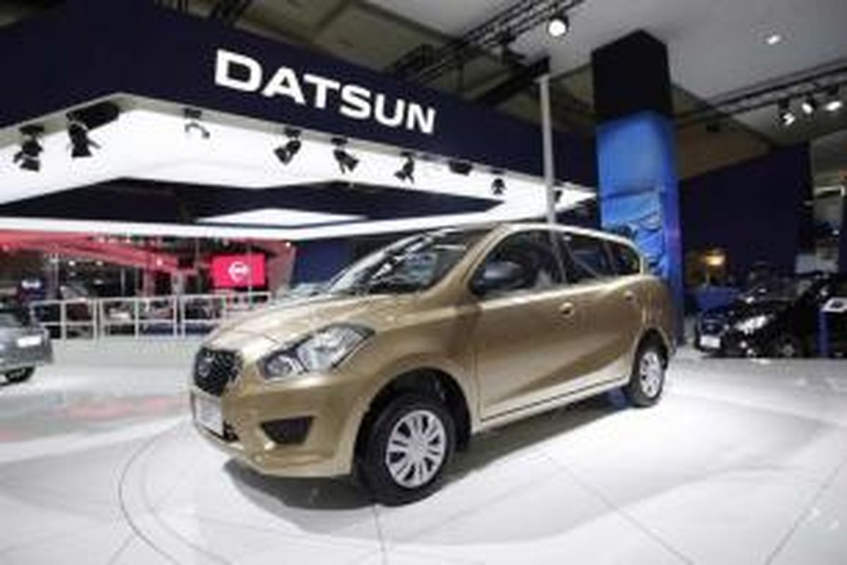 Mobil Datsun GO  Panca dipajang dalam pameran Indonesia International Motor Show 2014, di JIExpo, Kemayoran, Jakarta, Kamis (18/9/2014). Pameran otomotif terbesar di Indonesia ini akan berlangsung hingga 28 September 2014.