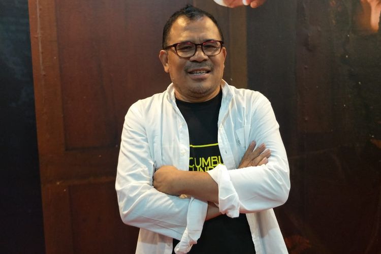 Sutradara Garin Nugoho dalam jumpa pers dan screening film Kucumbu Tubuh Indahku di XXI Plaza Indonesia, Thamrin Jakarta Pusat, Senin (15/4/2019). 