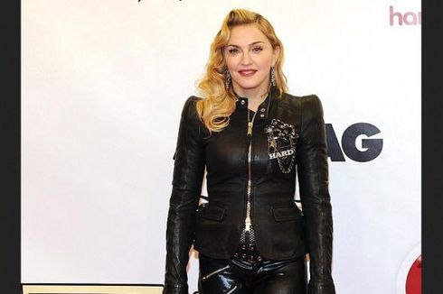 Lirik dan Chord Lagu Hung Up dari Madonna