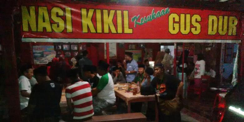 Warung Favorit Gus Dur Ramai Diserbu Peserta Muktamar Jombang Warung Favorit Gus Dur Ramai Diserbu Peserta Muktamar Jombang
