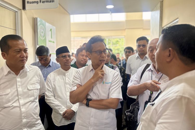 Kunjungan kerja Menteri Kesehatan Budi Gunadi Sadikin, ke RSUD Kota BIMA yang naik ke kelas C di Nusa Tenggara Barat, Jumat (27/2/2026).