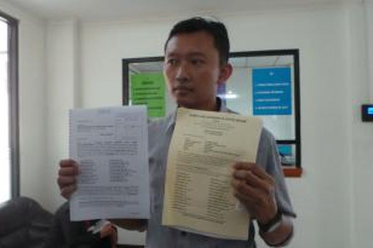 Komite Aksi Solidaritas Untuk Munir, mendaftarkan gugatan pembatalan pembebasan bersyarat (PB) terhadap terpidana kasus Munir, Pollycarpus Budihari Priyanto, di Pengadilan Tata Usaha Negara (PTUN), Cakung, Jakarta Timur, Rabu (4/2/2015).