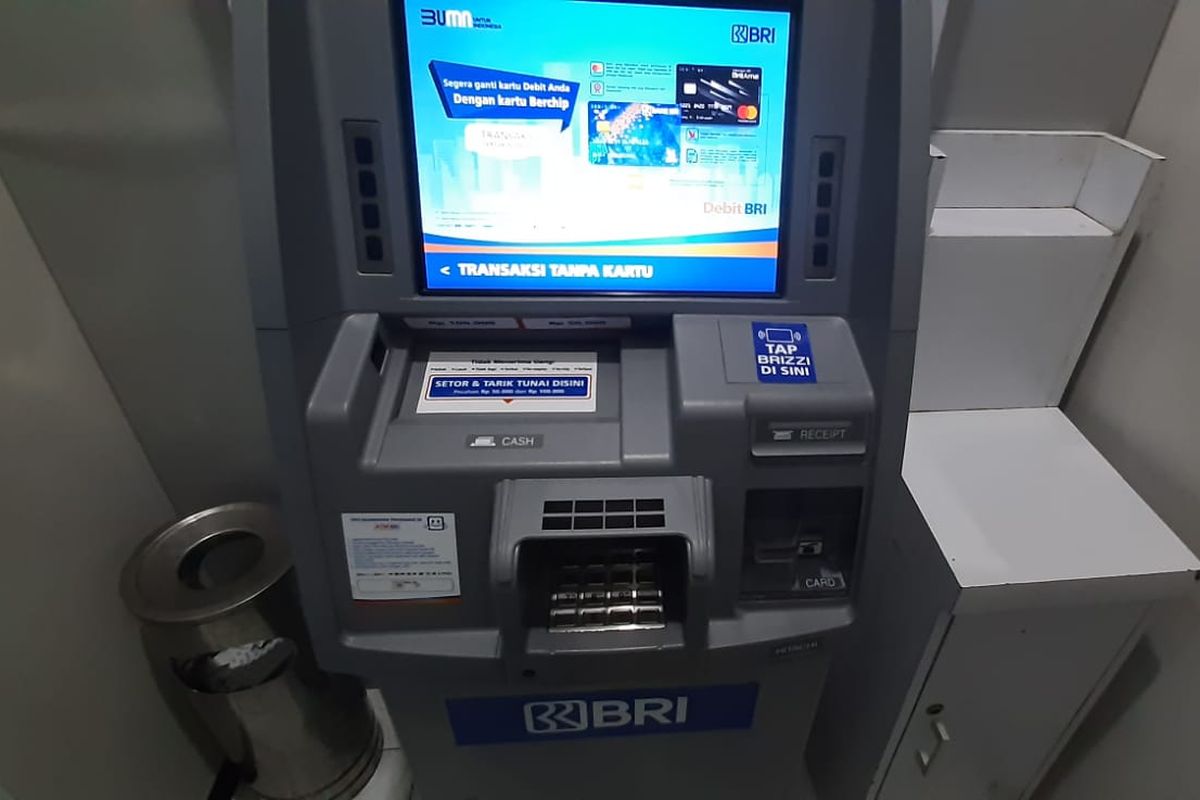 Beberapa cara transfer BRI ke BRI yang bisa menjadi pilihan nasabah, mulai dari ATM hingga agen BRILink