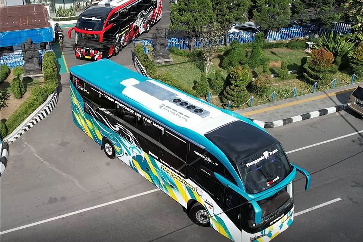 Bus baru PO Manggala Trans