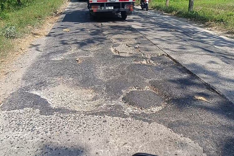 Janji Rp 14,5 Miliar Meleset, Perbaikan Jalan Ngawen-Kunduran di Blora Cuma Rp 2 Miliar Hanya untuk 200 Meter