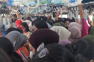 “Sampai Citayem AC Mati, Panas Banget”, Penumpang KRL Bogor-Jakarta Kota Tertahan 1 Jam 