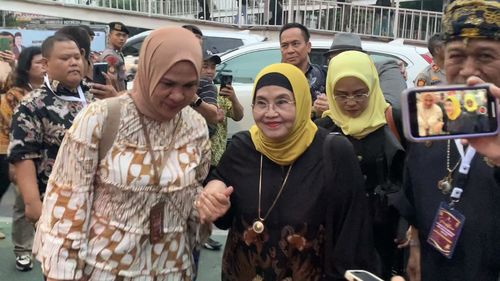 Eks Menkes Siti Fadilah Jadi Salah Satu Ketua Tim Pemenangan Dharma-Kun