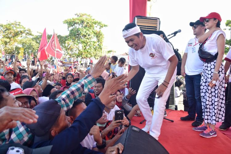 Ketua Tim Kampanye Daerah (TKD)  Jokowi- Ma?ruf Amin Jawa Barat Dedi Mulyadi.