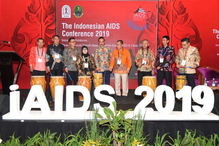 Pj. Sekretaris Daerah Provinsi Jawa Barat Daud Achmad saat membuka The Indonesian AIDS Conference (iAIDS) 2019 di El Royale Hotel, Kota Bandung, Jumat (29/11/19). 