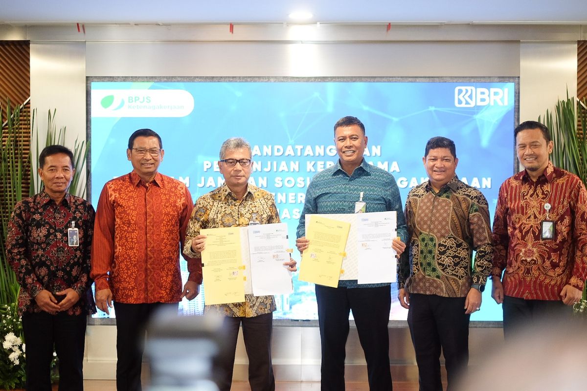 BPJS Ketenagakerjaan bekerja sama dengan BRI untuk memberlikan perlindungan sosial kepada pekerja, terutama debitur KUR.