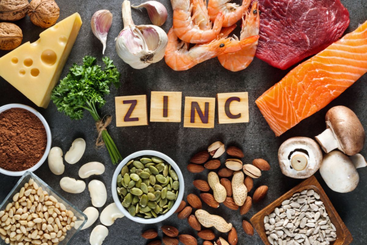 Ilustrasi zinc dan makanan mengandung zinc.
