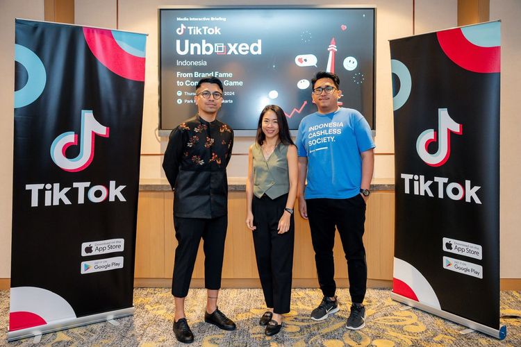 Haswar Hafid, Anita Ivah Ali, dan Bintoro Hanyokrokusumo ( TikTok Indonesia bersama dengan Himalaya dan DANA) dalam acara TikTok Unboxed 2024 perkenalkan TikTok One