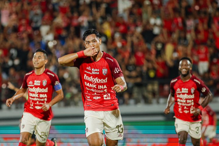 Selebrasi Jajang Mulyana usai menjebol gawang Madura United pada laga pekan ketiga Liga 1 2023-2024 antara Bali United vs Madura United di Stadion Kapten I Wayan Dipta, Sabtu (15/7/2023).