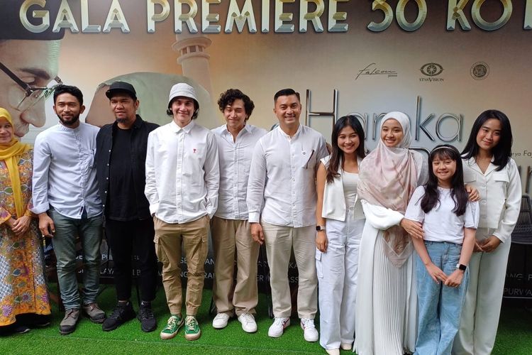 Deretan pemain film Buya & Siti Hamka Vol.2 di daerah Duren Tiga, Jakarta Selatan, Senin (27/11/2023). 
