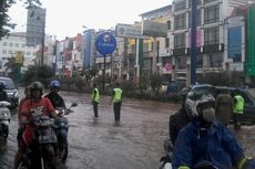 Dua Orang Tewas Tersengat Listrik Saat Banjir di Jakarta Utara