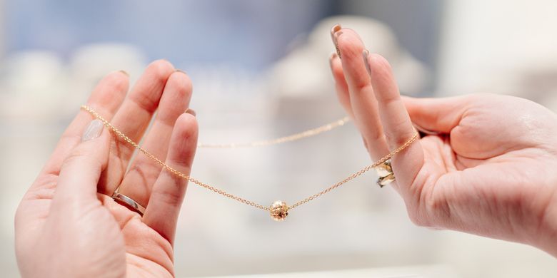 Tips Membersihkan Perhiasan Emas dan Perak, Bisa Pakai Sabun Cuci Piring  Halaman all - Kompas.com