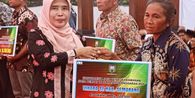 30 Tahun Jaga Vihara, Marsini Terharu Terima Honor dari Pemkab Semarang