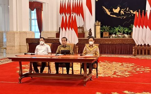 Indonesia Scraps Covid-19 Restrictions But Mask Mandates Still Apply