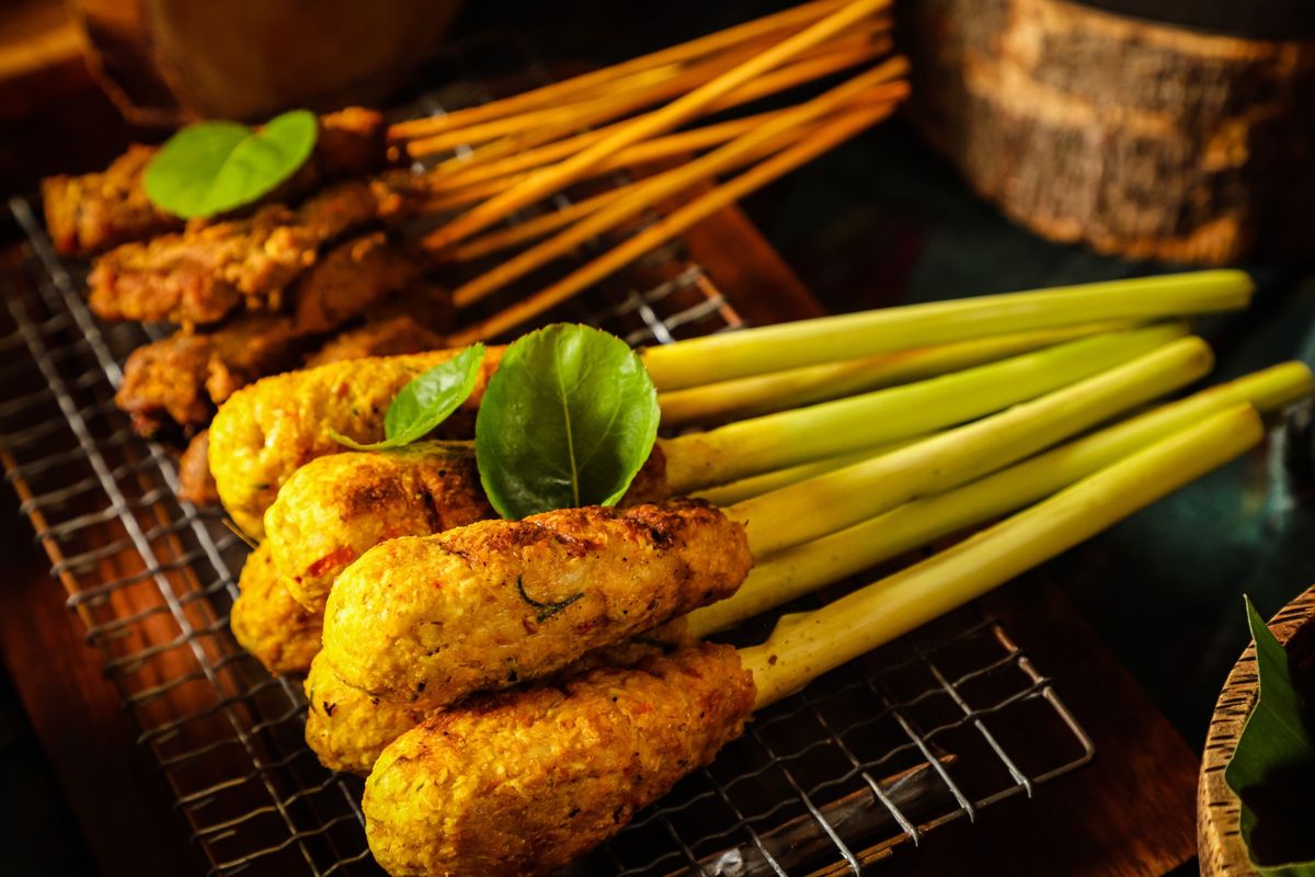 7 Rekomendasi Makanan Khas Bali Halal dengan Bumbu Melimpah