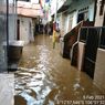 Banjir Landa 4 RW di Kampung Melayu
