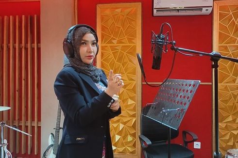 Bangkit dari Keterpurukan, Roro Fitria Rilis Lagu Higher