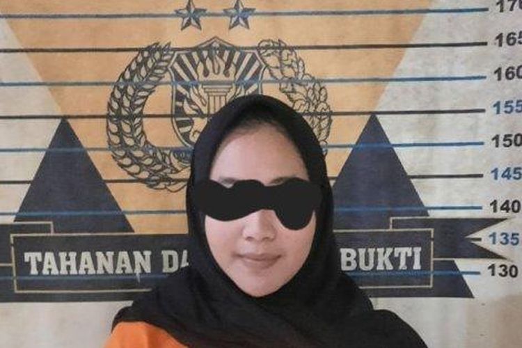 Tersangka kasus dugaan penipuan berkedok arisan online di Banjarmasin, Kalimantan Selatan.