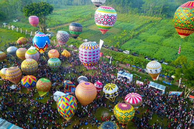 Ilustrasi balon udara di Wonosobo, Jawa Tengah.