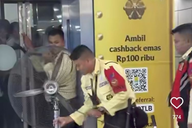 Penumpang Terjebak di Lift MRT Lebak Bulus, Diduga akibat Gangguan Listrik