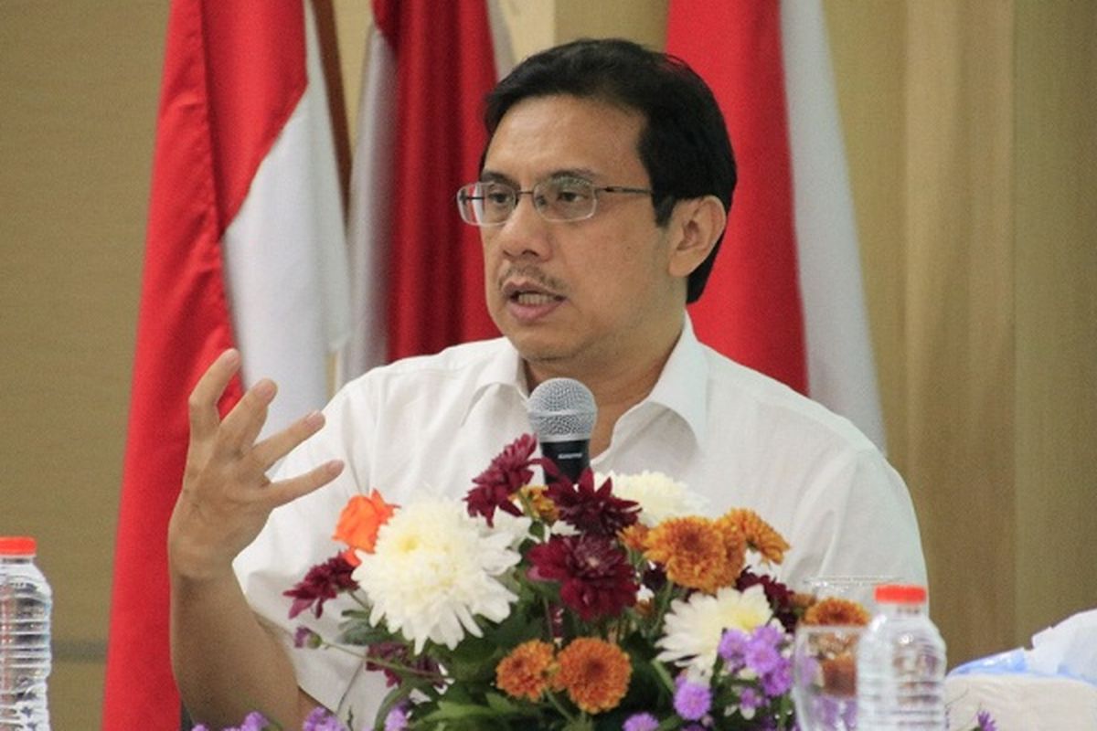 Kepala Pusat Data dan Informasi (Pusdatin) Kementerian Sosial Mirza Pahlevi sedang menanggapi pernyataan pers Komunitas Pasien Cuci Darah Indonesia (KPCDI) yang menyatakan pasien bernama Bariyadi (48) dari Klaten, Jawa Tengah, tidak bisa melakukan cuci darah karena kartu PBI JKN berstatus nonaktif.