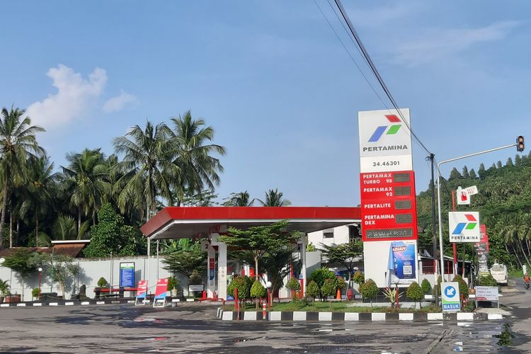 Kenaikan Harga Pertamax Picu Penyesuaian Gaya Hidup Warga Surabaya