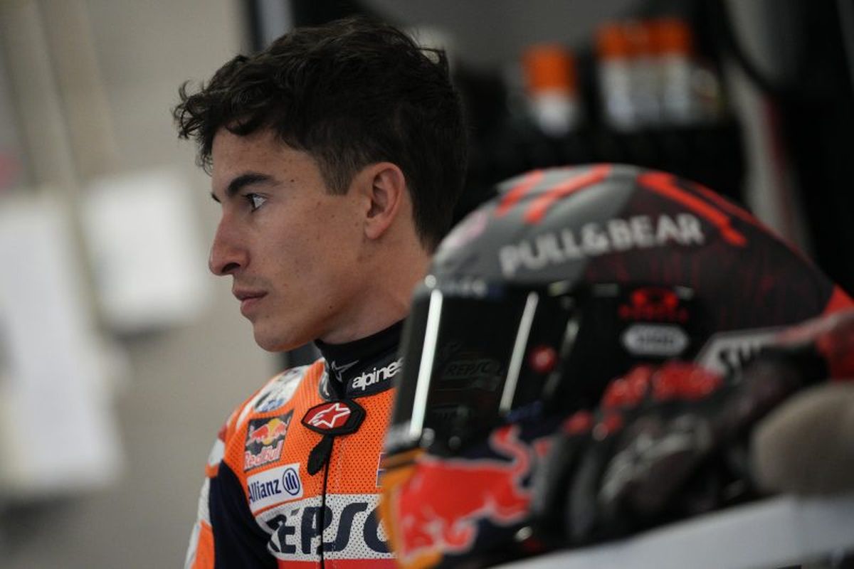 Marc Marquez. Terkini, Rider Repsol Honda, Marc Marquez, dipastikan absen dalam sesi race atau balapan MotoGP Belanda 2023.
