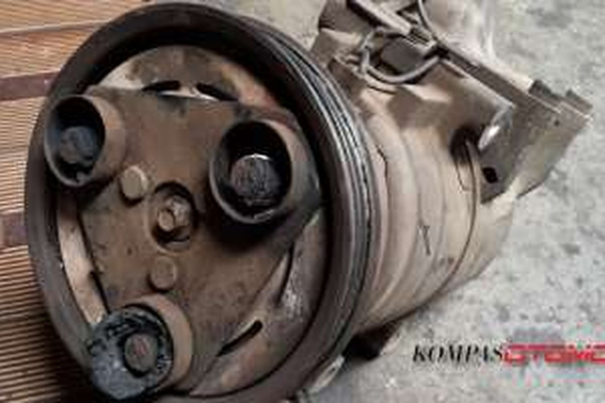 Magnetic Clutch pada kompresor yang terbakar.