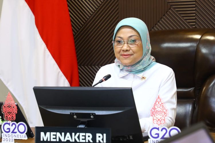 Menteri Ketenagakerjaan (Menaker) Ida Fauziyah. Pemerintah akan menyalurkan bantuan subsidi upah (BSU) lewat Kantor Pos bagi pekerja yang tidak memiliki rekening Himbara.