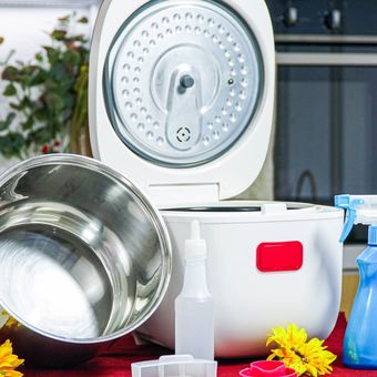 Cara membersihkan rice cooker