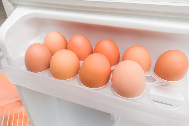 There are some eggs in the fridge