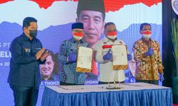 Dapat 23 Ambulans dari Kementerian BUMN, Kepala BP2MI: Kado Istimewa untuk Pekerja Migran