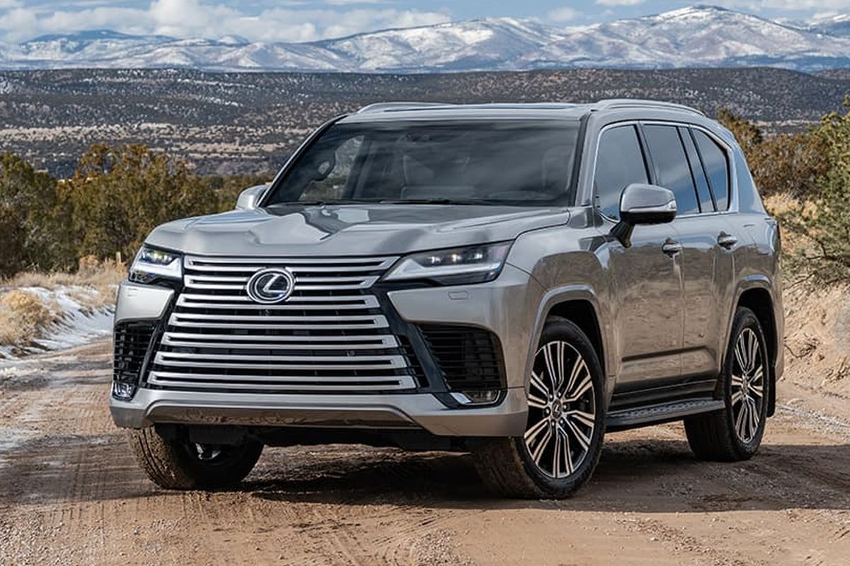 Lexus LX600