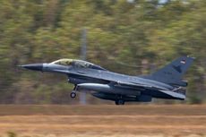 4 Jet F-16 TNI AU Unjuk Manuver sebagai “Penyerang” di Latma Pitch Black 2022