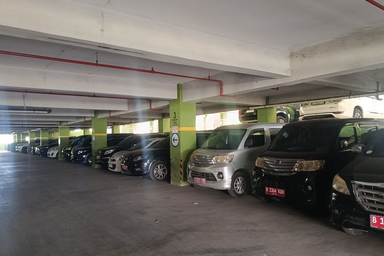 Kendaraan ASN Parkir di Kantor Pemkot Bekasi Digembok, Wajib Teken Pernyataan agar Dibebaskan