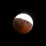 6 Tips Memotret Gerhana Bulan dengan Smartphone