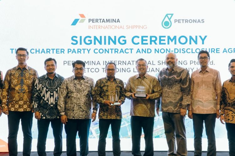 PT Pertamina International Shipping (PIS) melalui anak usahanya, yakni PIS Asia Pacific  (PIS AP) menandatangani kerja sama bisnis dengan salah satu anak syarikat Petronas, yakni PETCO Trading Labuan Company Ltd. (PTLCL) yang merupakan cabang perdagangan global dari perusahaan raksasa migas asal Malaysia tersebut.