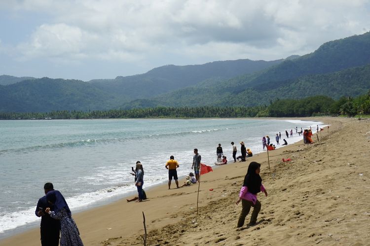 Ilustrasi Pantai Prigi di Trenggalek, Jawa Timur.